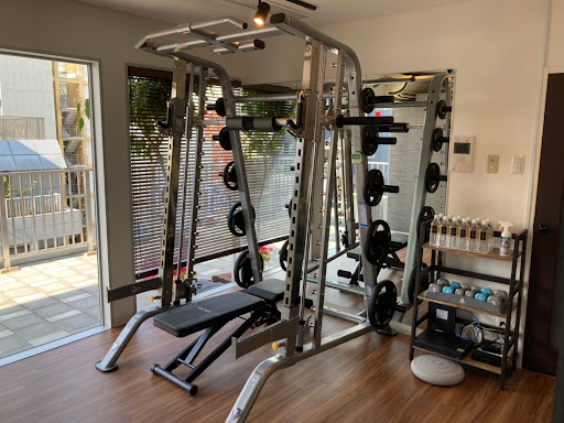 QOOL bodymake gym心斎橋【クールボディメイクジム】