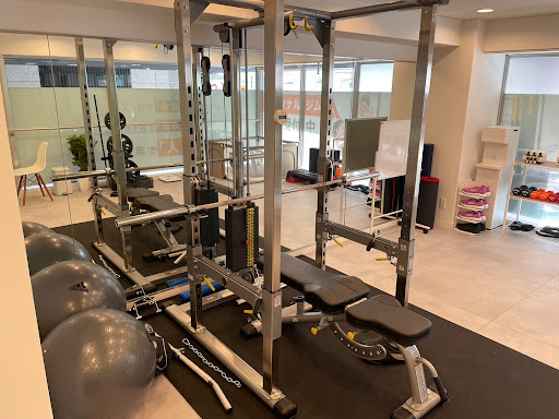 パーソナルジム かたぎり塾 大阪上本町店