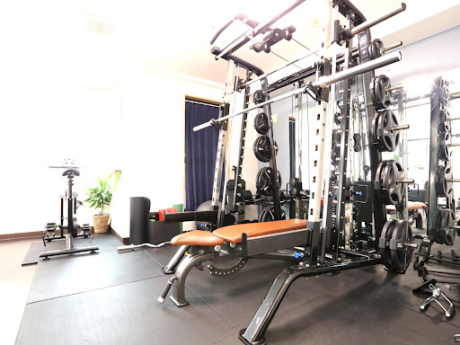 パーソナルトレーニングジムPure