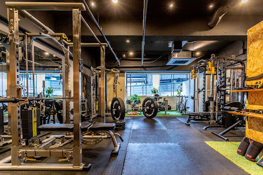 aimaFIT 堺筋本町店